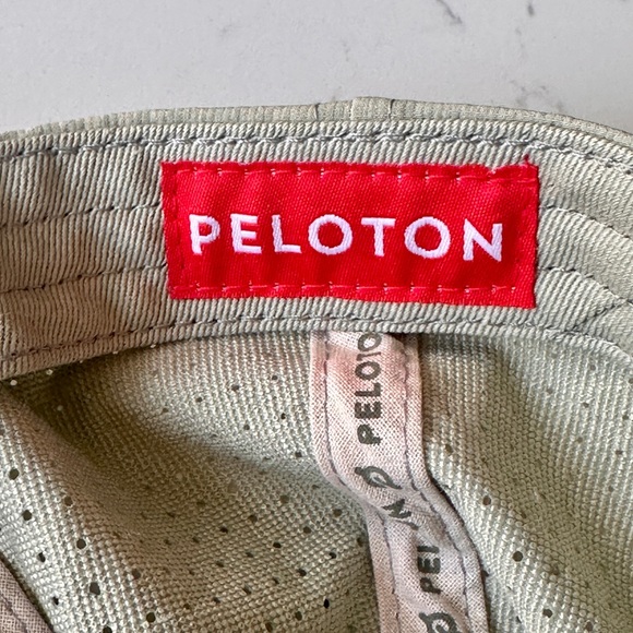 Peloton Cap - Picture 6 of 6